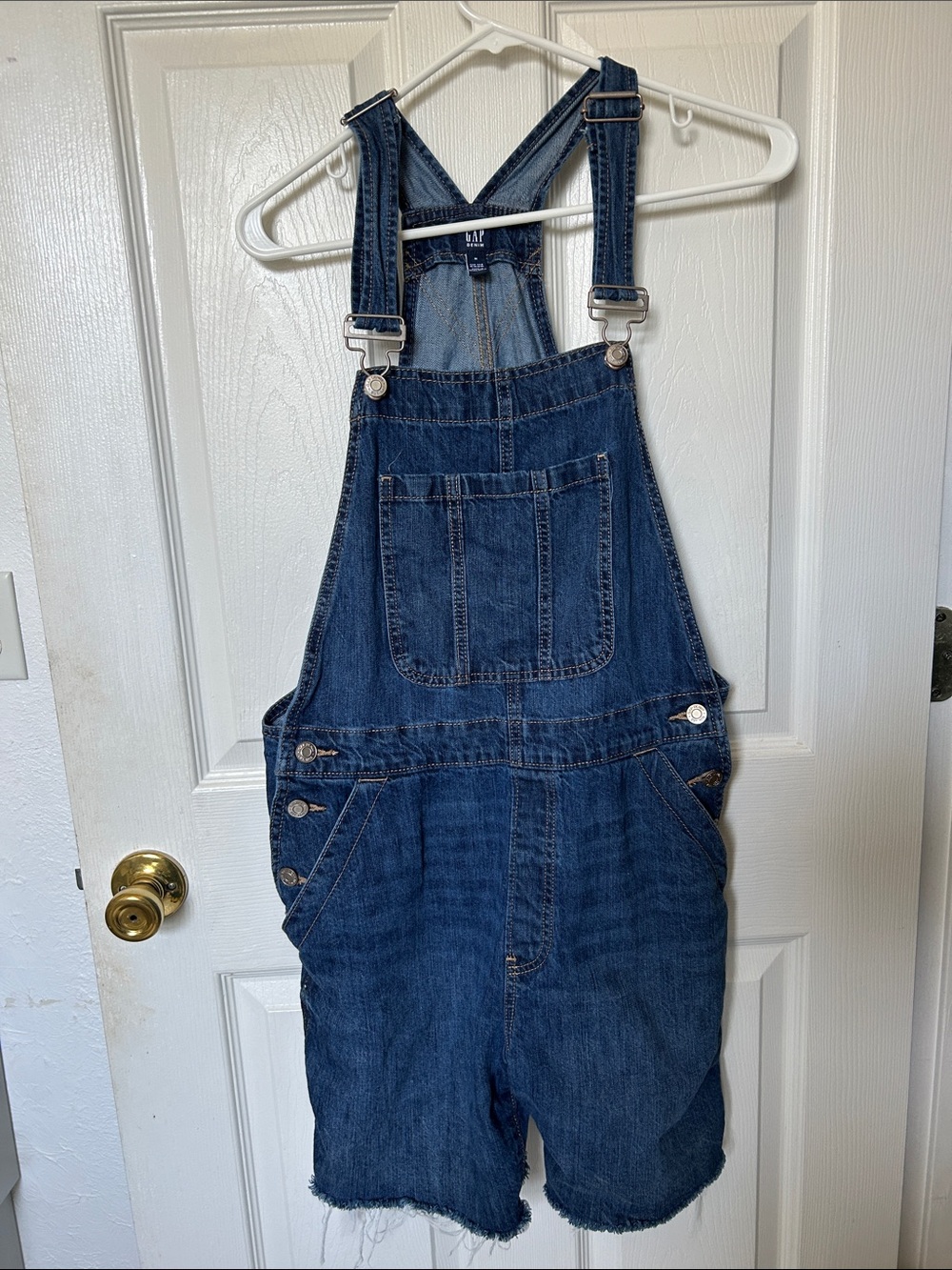 GAP Denim Short Overalls women’s size medium lots of pockets raw edges - Picture 5 of 12